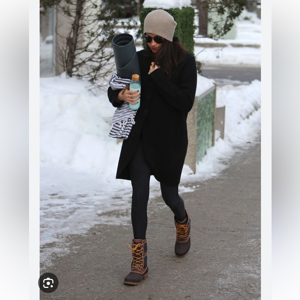 Kamik boots as seen on Meghan Markle✨